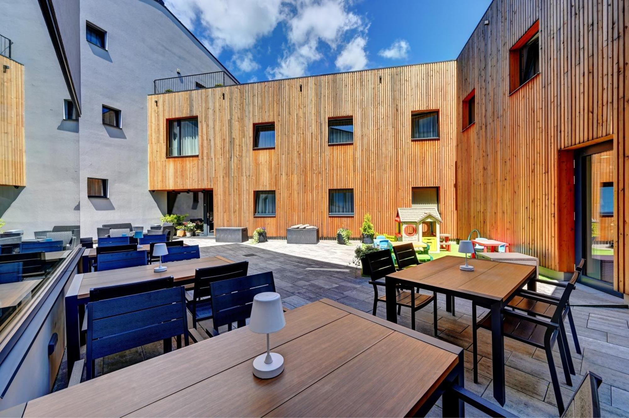 Wellness Hotel Fenix Либерц Экстерьер фото